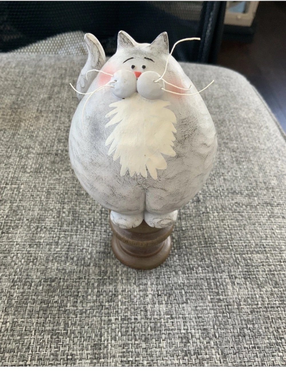 Vickie Thomas Enesco Style Gray White Fat Cat With Whiskers on Brown Stand Wood